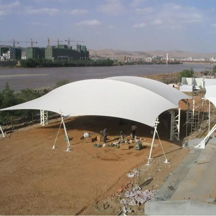 罗城膜结构汽车棚